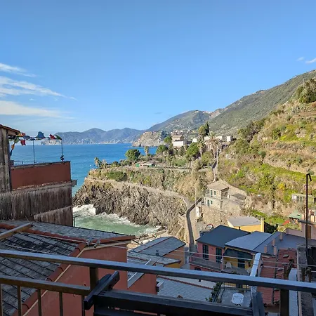 Apartament Dal Comandante By Arbaspaa Manarola
